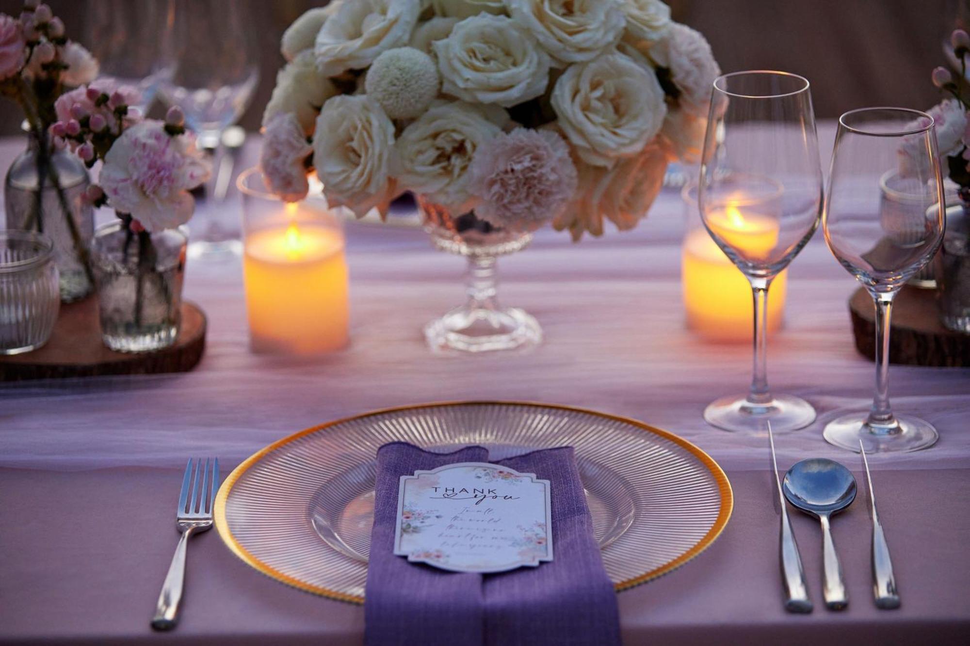 Sheraton Bali Kuta Resort Eksteriør billede A place setting