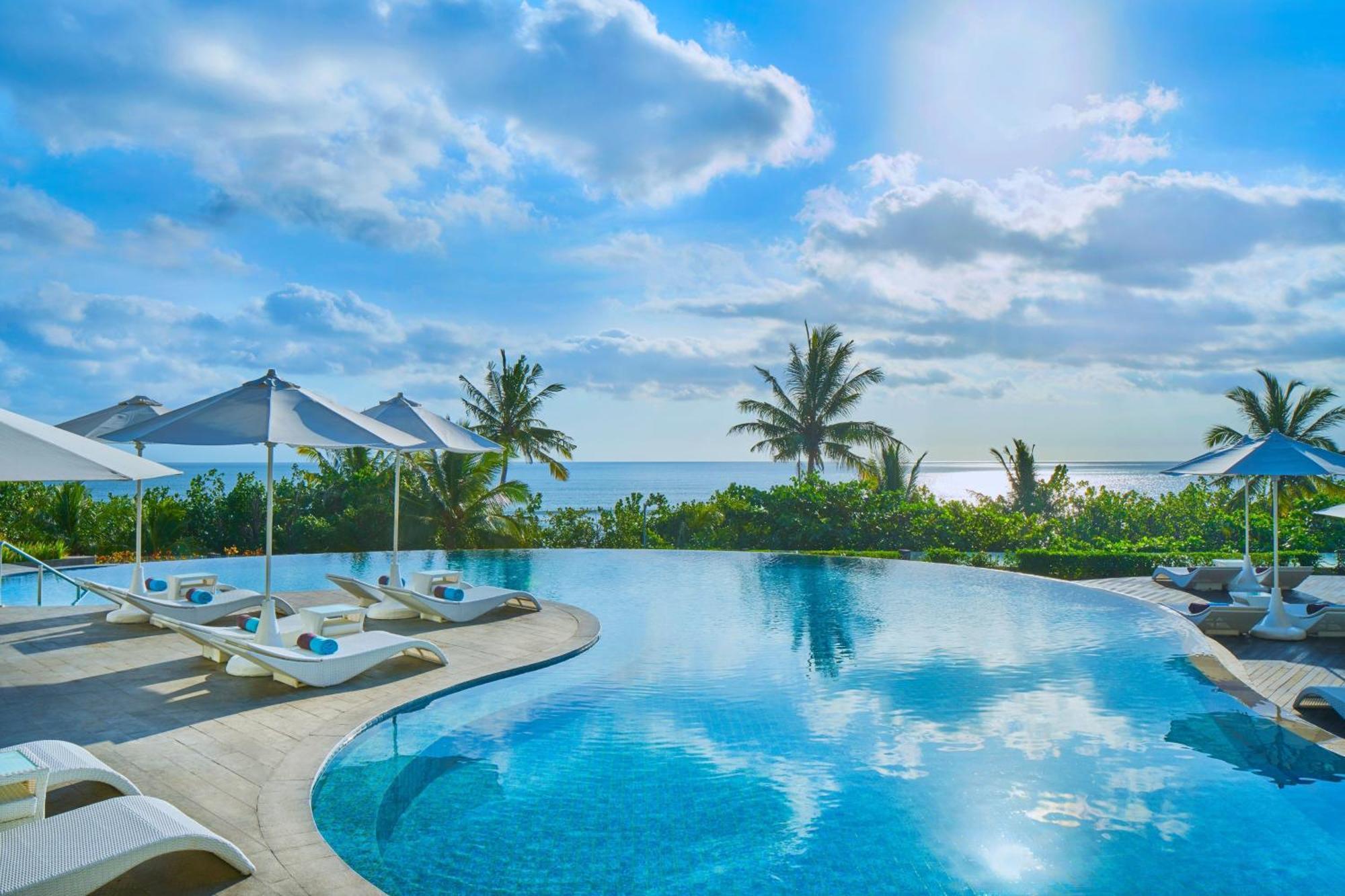 Sheraton Bali Kuta Resort Eksteriør billede The Beach Club at Atlantis Paradise Island