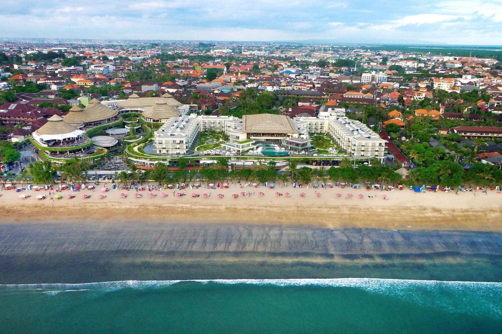 Sheraton Bali Kuta Resort Eksteriør billede Aerial view of the resort